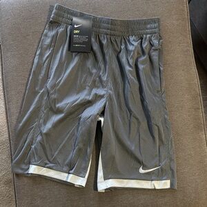 🆕 Nike Youth Athletic Gray Shorts